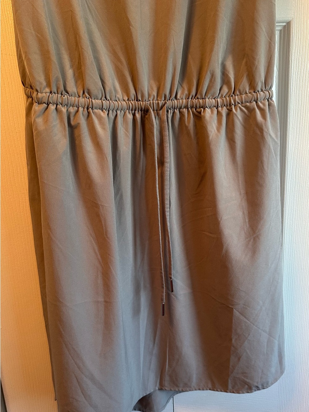 Athleta Rincon Dress, Decadent Tan, with an elasticated waistband size S - Picture 11 of 13